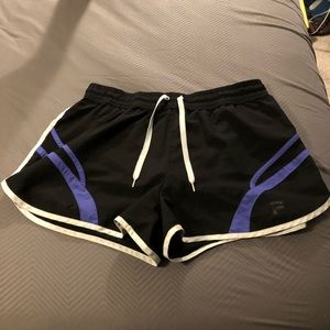File running shorts